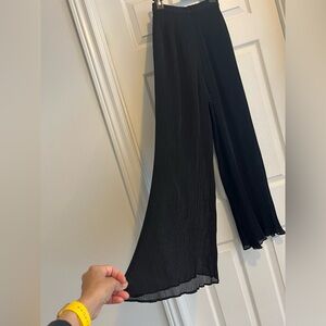 Crinkled pleated georgette pants in black